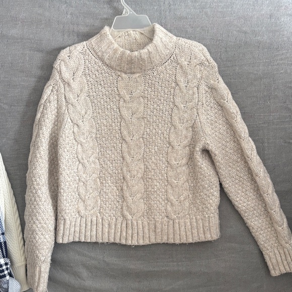 American Eagle Outfitters Sweaters - American Eagle Outfitters Beige Cable Knit Turtleneck Sweater